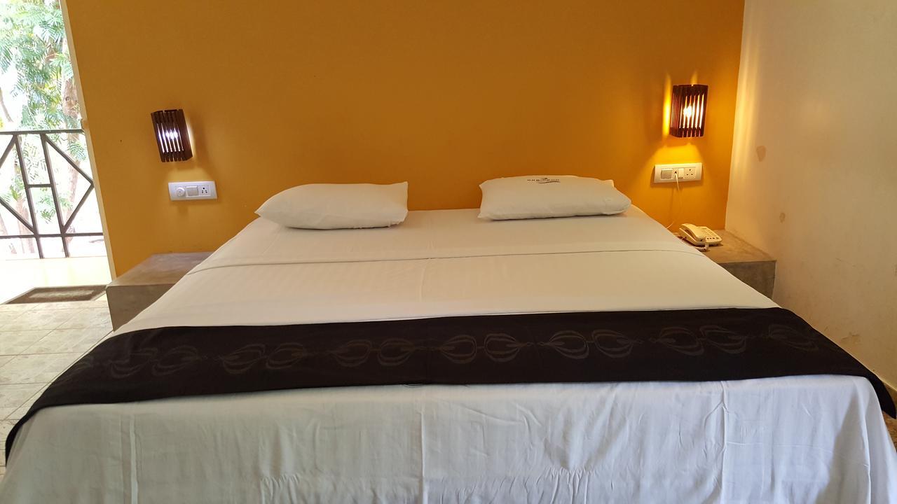 Robinson Hotel Катарагама Екстер'єр фото